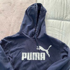 navy blue puma sweatshirt